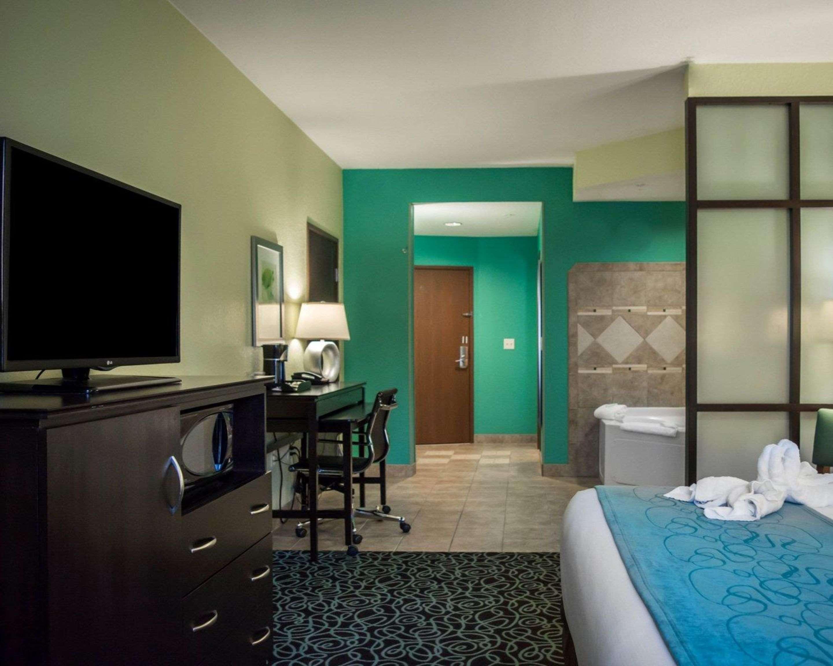 Hampton Inn By Hilton Tampa Fairgrounds Casino Exterior foto